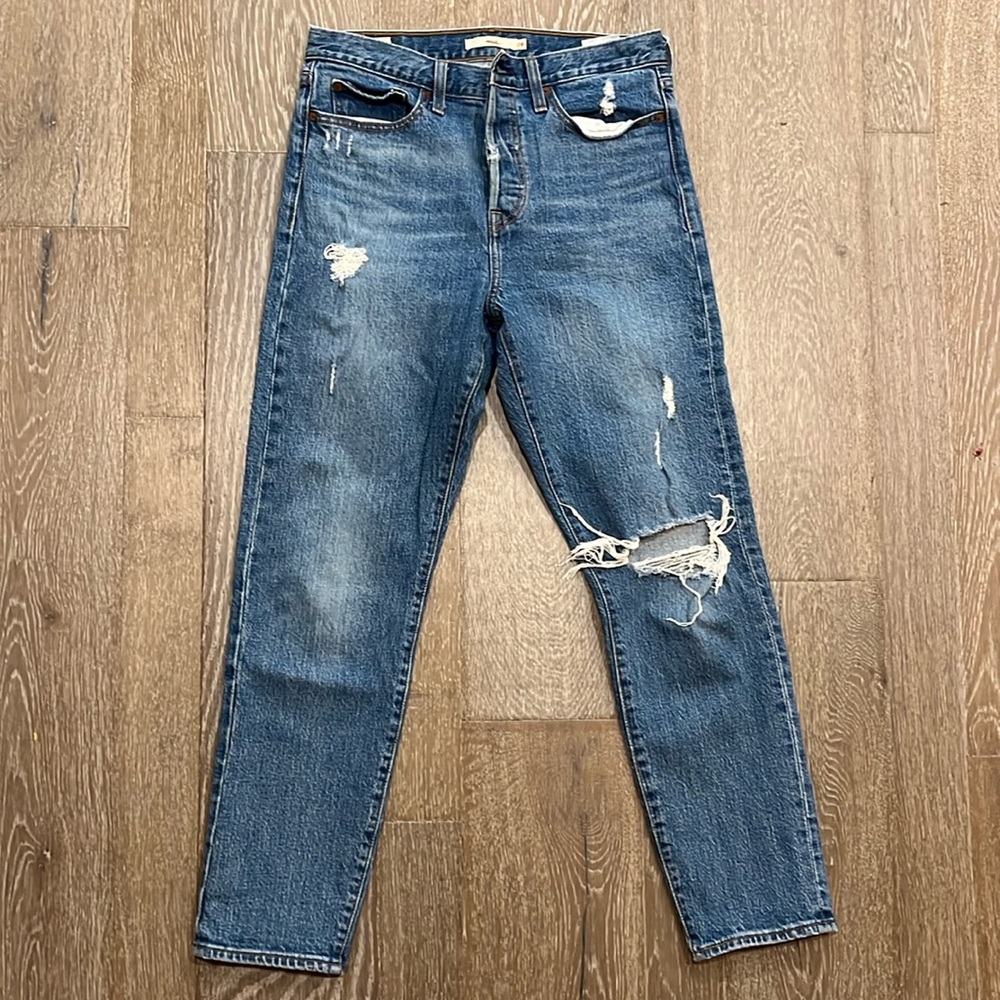 GUC wedgie Levi’s